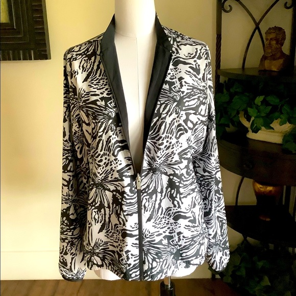 Adidas Ladies Reversible Golf Jacket - Picture 6 of 14